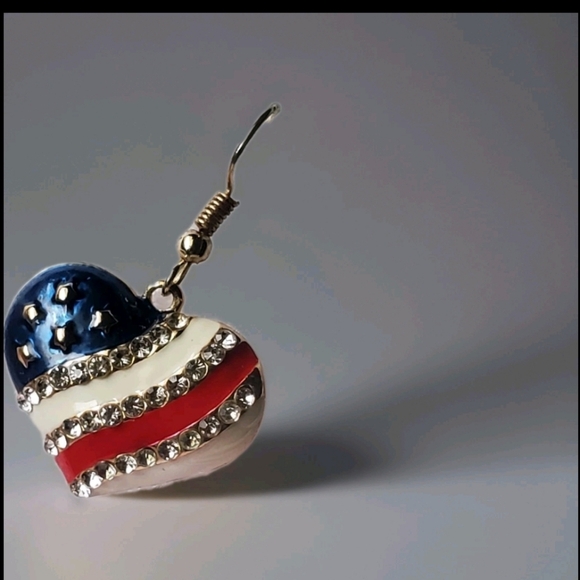 Austrian Crystal Enamel Patriotic Heart Flag Pierced Earrings - Picture 4 of 9
